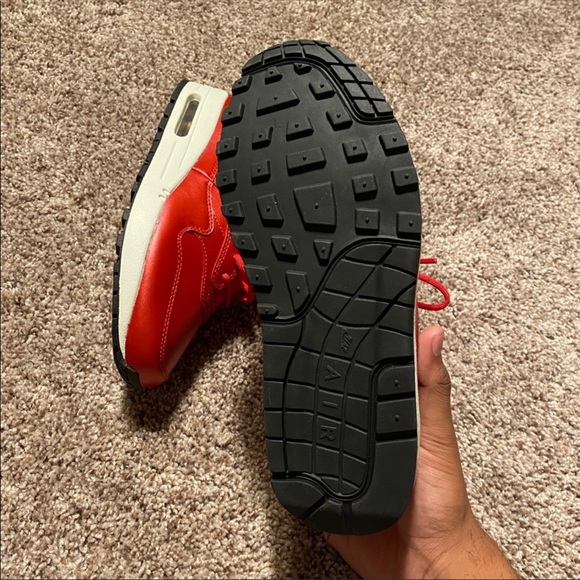 Women’s Nike Air Max Red Sequin - Picture 3 of 6